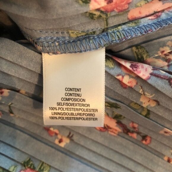 WAYF floral puffed sleeved minidress size medium light blue accordion pleats - Picture 9 of 12